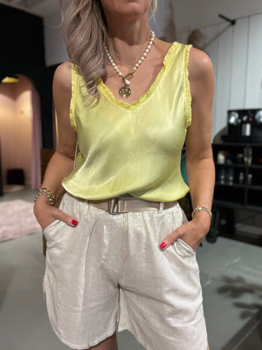 Kastgeluk short Elli gold